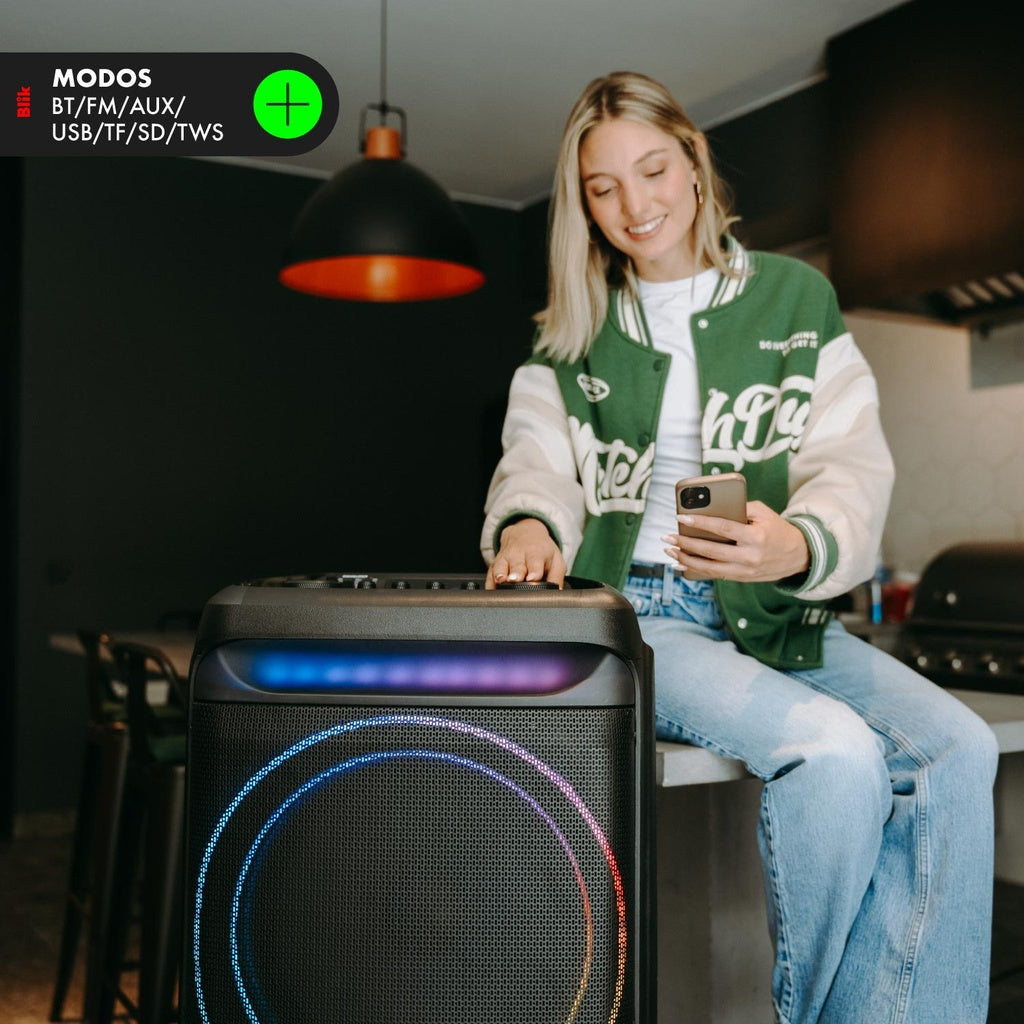 Parlante Bluetooth Karaoke Blik Ultrabass15 40.000W PMPO con Micrófono
